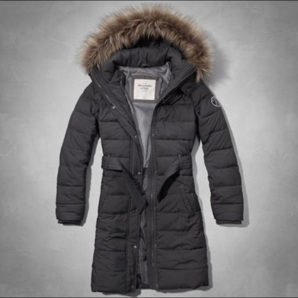 Navy blue Parka with fur!